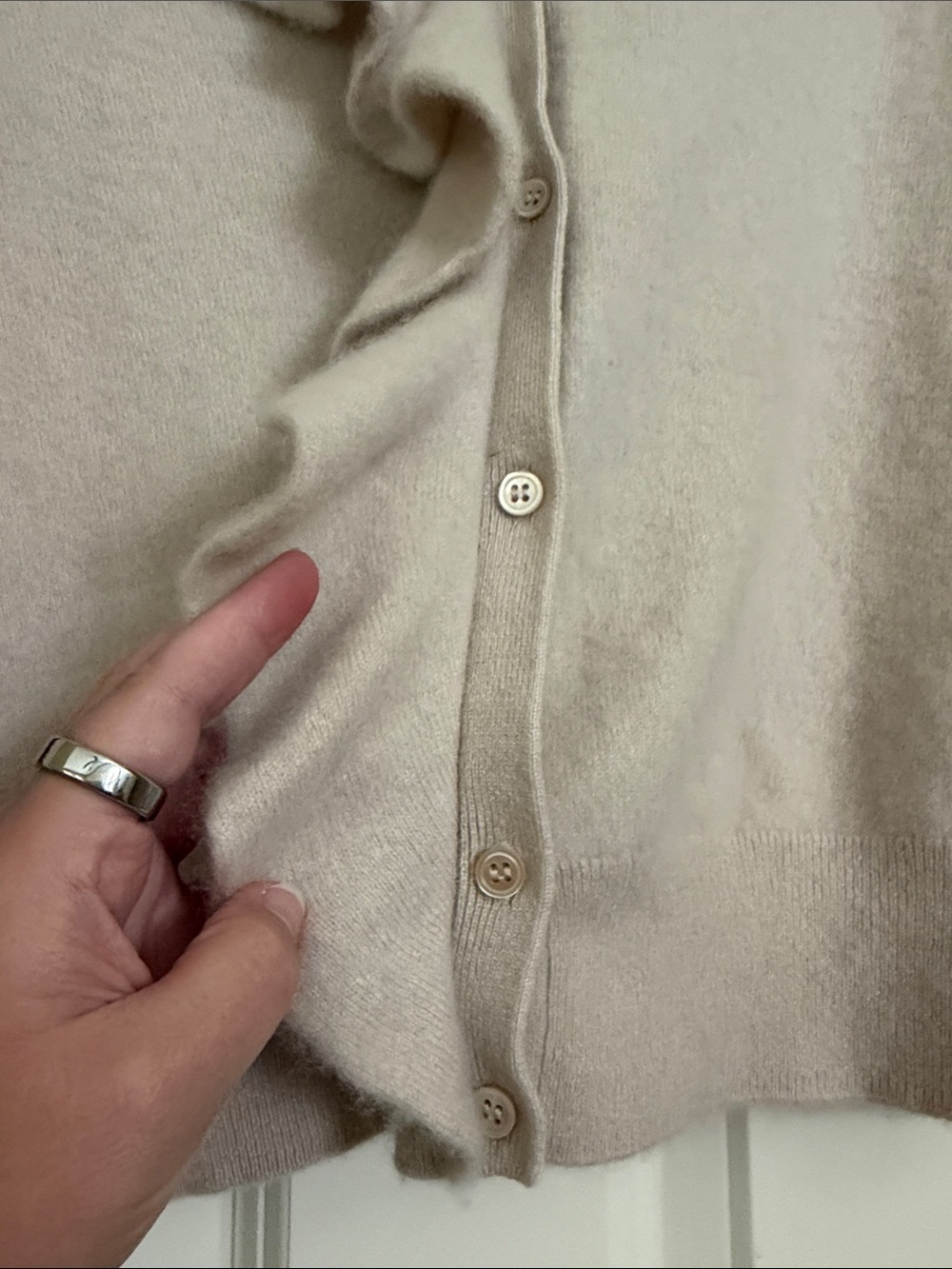 Neiman Marcus Ruffle-Front V-Neck 100% Cashmere Cardigan - Light Beige - Picture 4 of 6